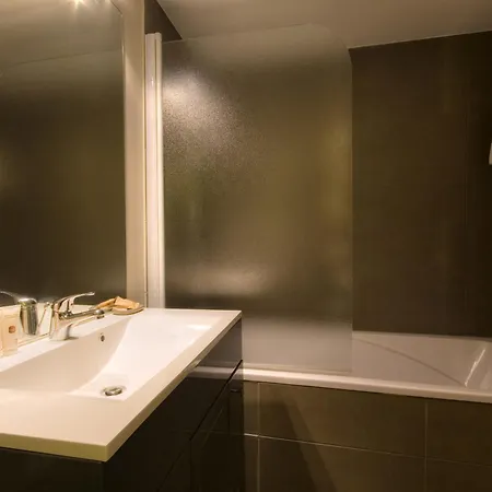 Le Relais Saint-jacques Otel