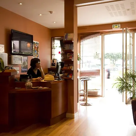 Le Relais Saint-jacques Otel