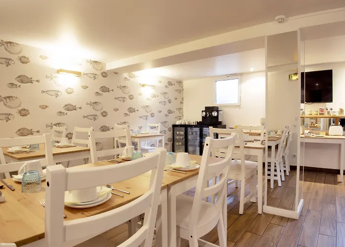 Otel Le Relais Saint-jacques 3*