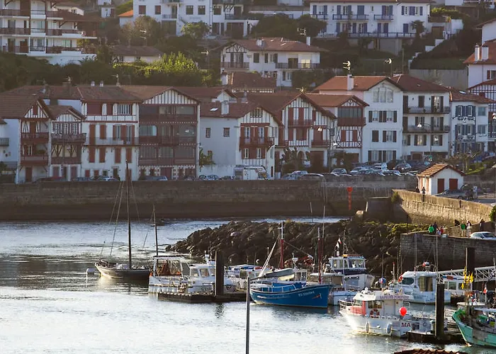 Le Relais Saint-jacques Otel 3*