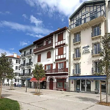 Hotel Le Relais Saint-jacques 3*