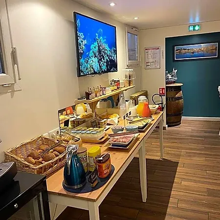 Le Relais Saint-jacques Hotel 3*